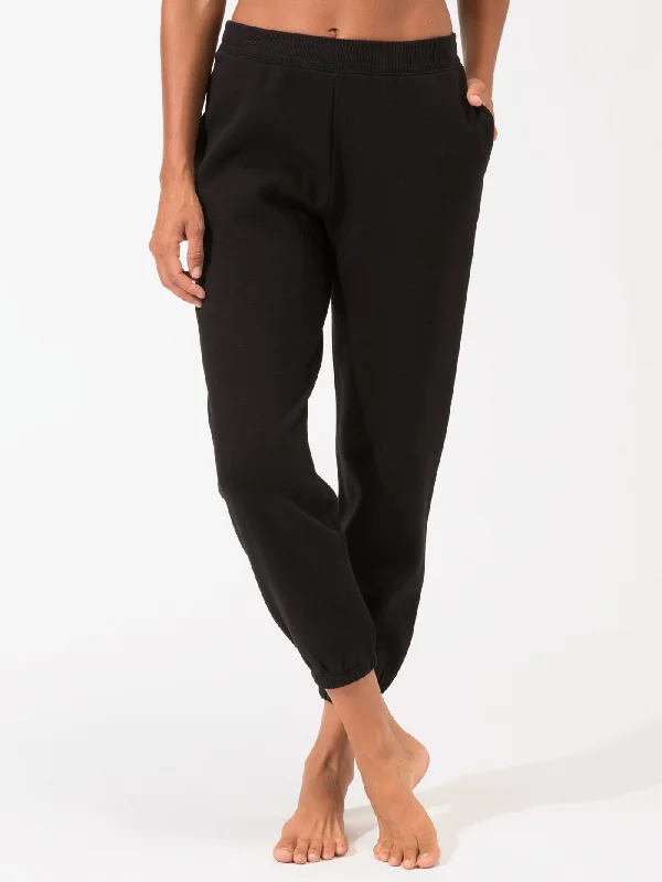 Women's Invincible Fleece Jogger