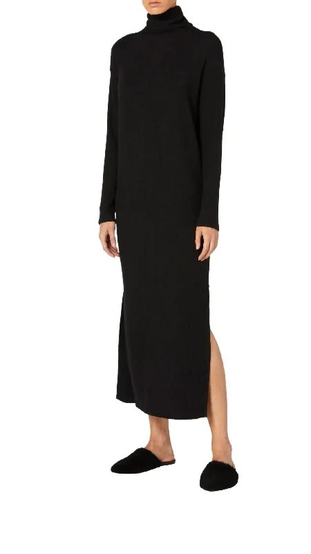 Sheathe Dress In Black