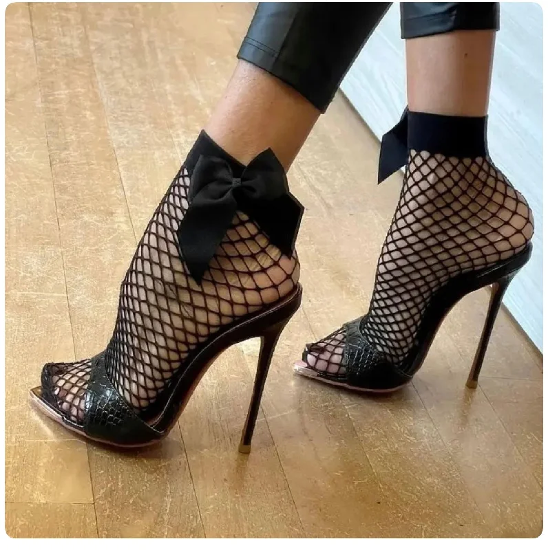 Black Mesh Short Ankle Bow Fishnet Socks