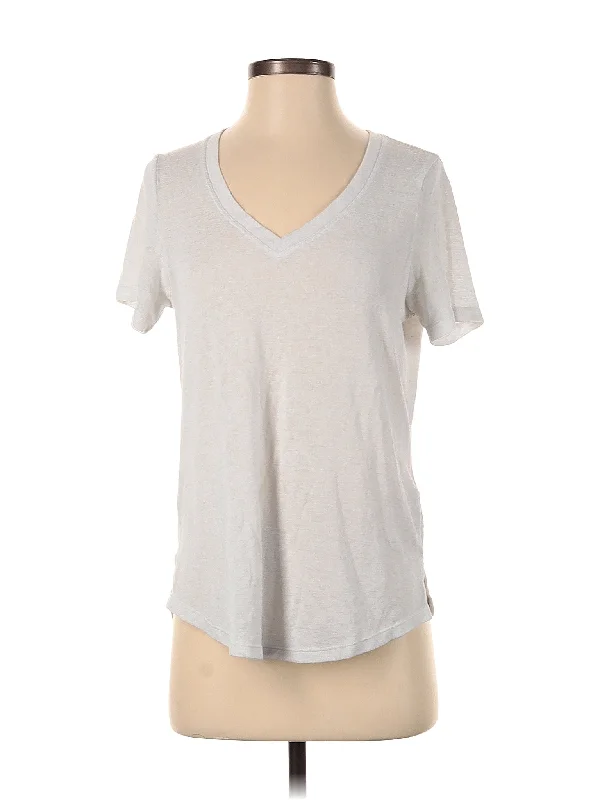 Breezy Scoop V Tee